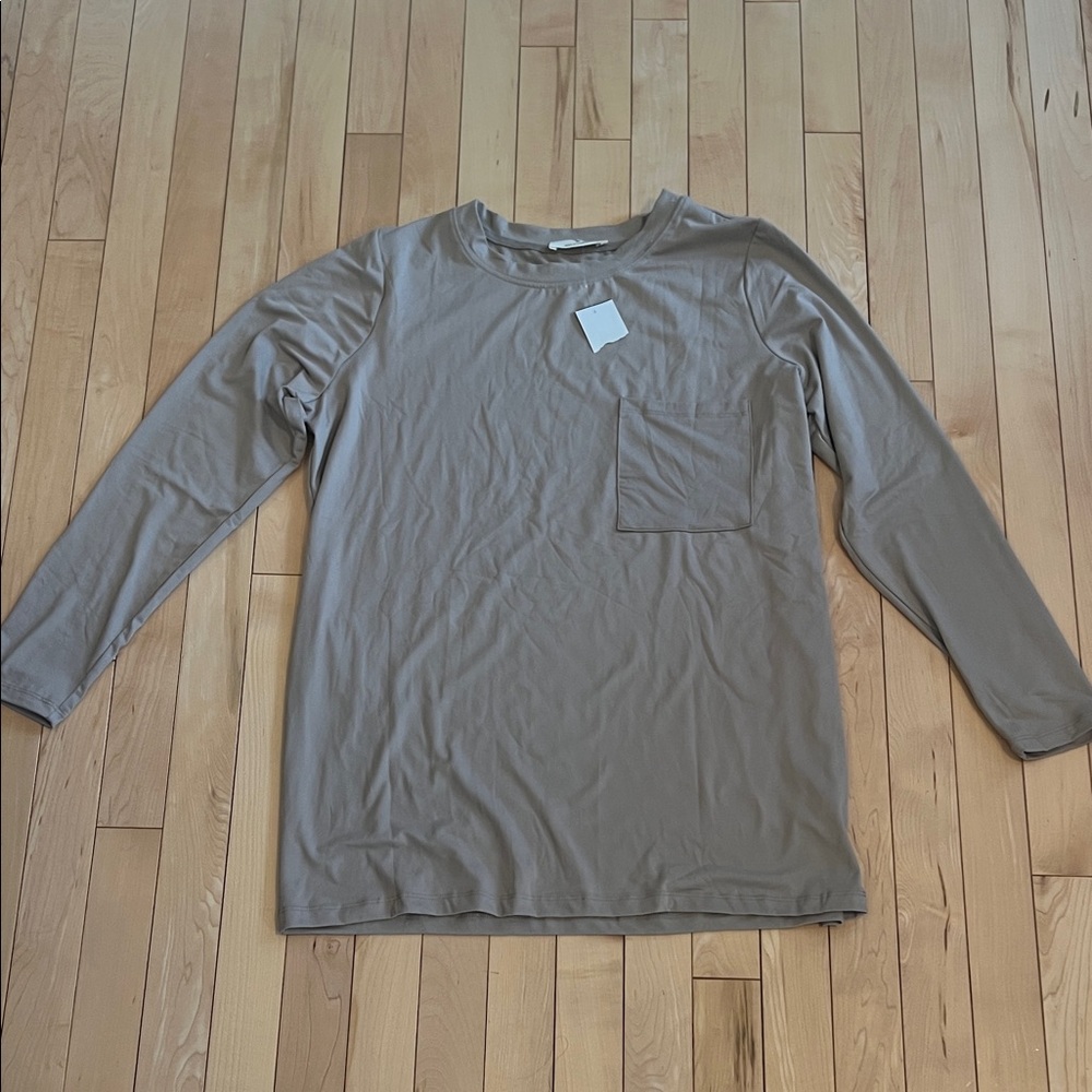 NWT Zenana Size Medium Taupe Long Sleeve Shirt with pocket